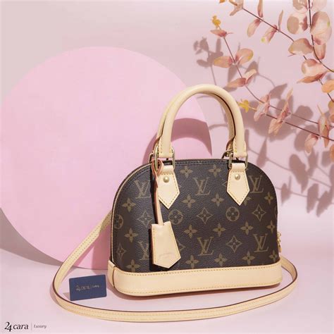 baby alma louis vuitton|louis vuitton alma bb canvas.